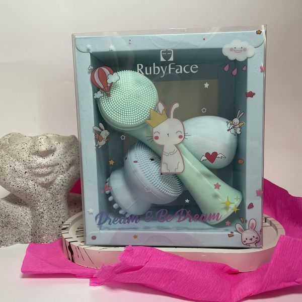 Набор для макияжа и умывания 3-в-1 Ruby Face (Голубой) 215432 фото